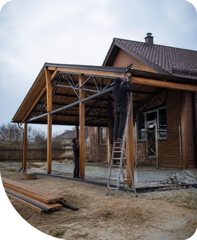 Пристройка навеса к дому и участку в Кунгуре под ключ